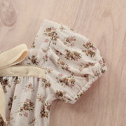 Short Sleeve Neutral Floral Body Suit BABY VIBES & CO.